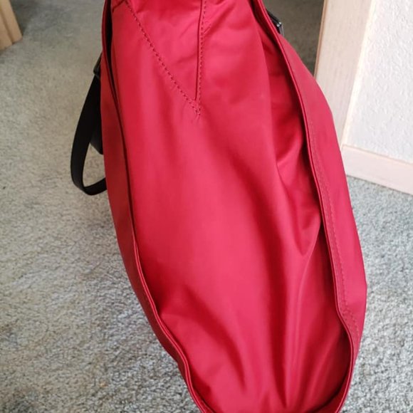 Burberry, Buckleigh Red Nylon/ Black Leather Tote w/  Side Toggles - Picture 10 of 15